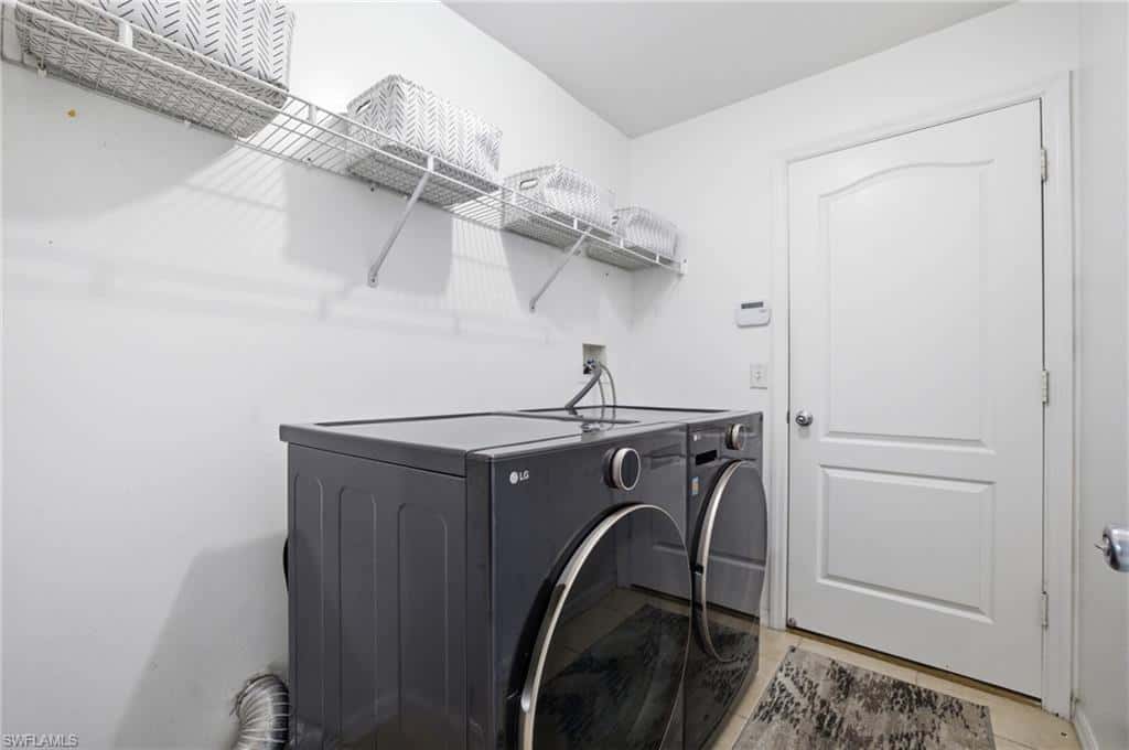 1112 9th Ct, Cape Coral, photo 36