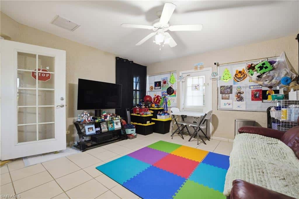 1112 9th Ct, Cape Coral, photo 29