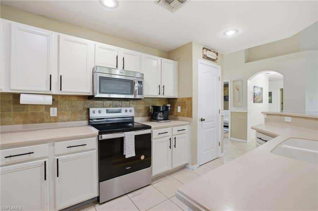 1112 9th Ct, Cape Coral, photo 8
