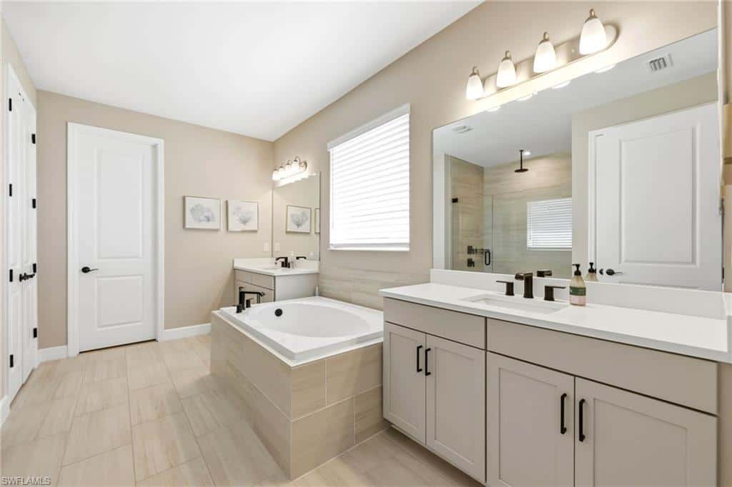 2094 Grove Dr, Naples, photo 13