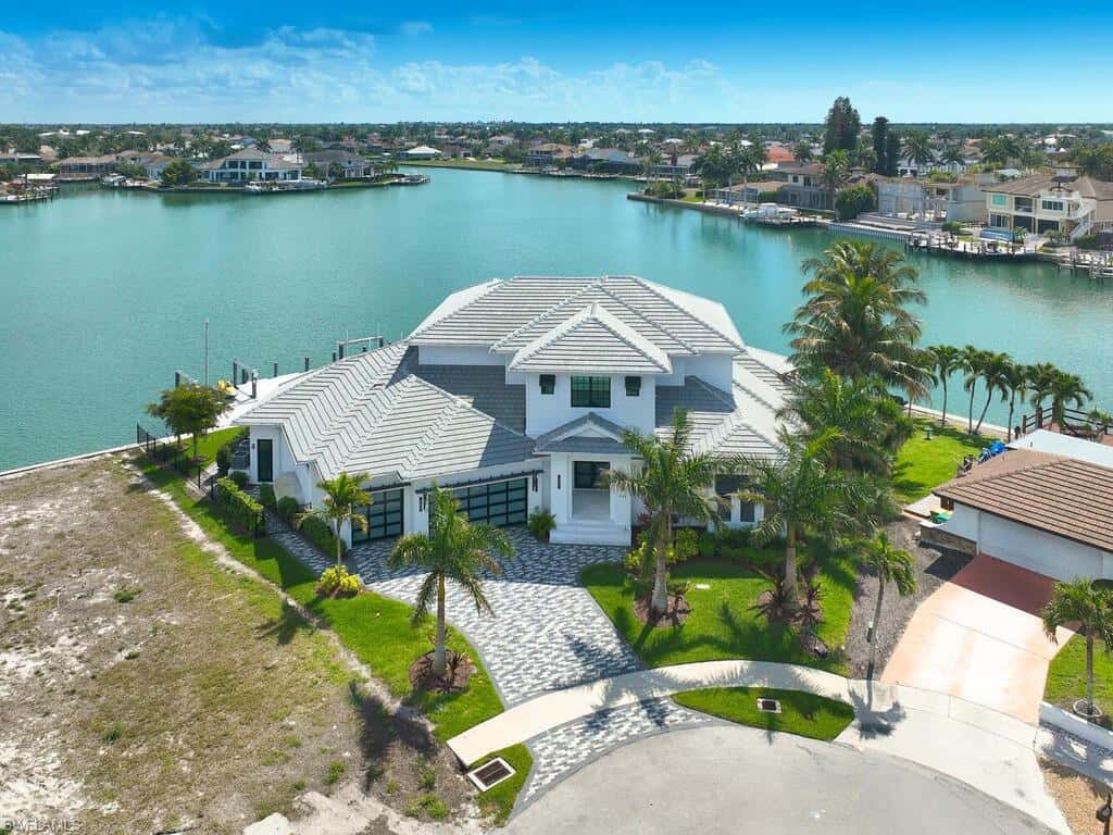 999 Spruce Ct, Marco Island, photo 39