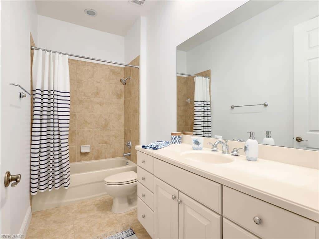 6422 Legacy Cir #704, Naples, photo 26
