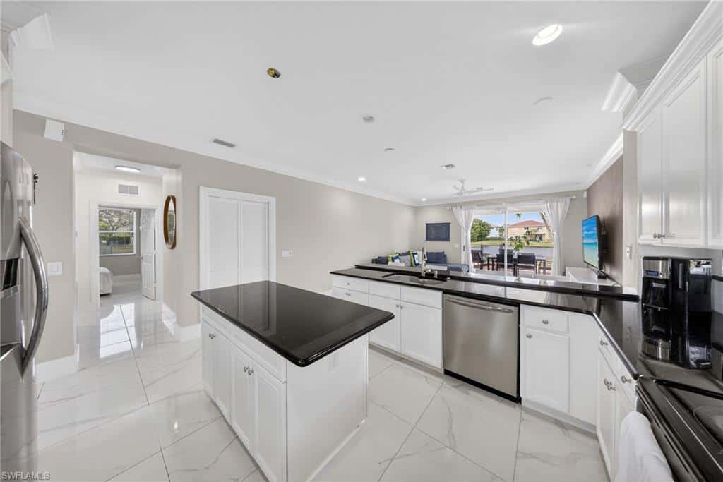 9730 Springlake Cir, Estero, photo 7