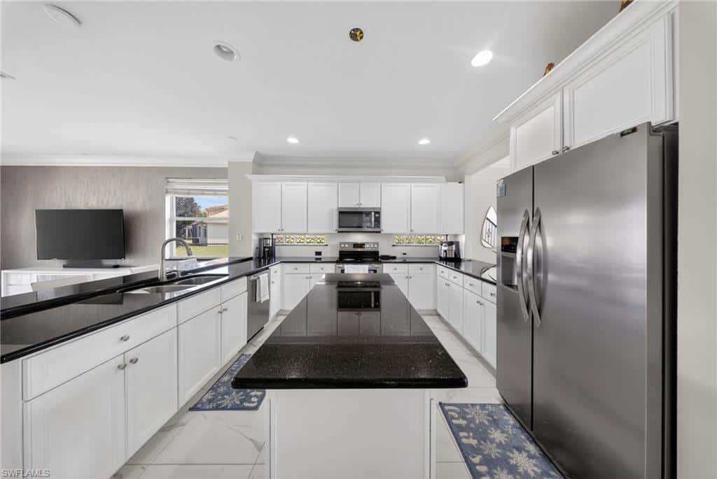 9730 Springlake Cir, Estero, photo 5