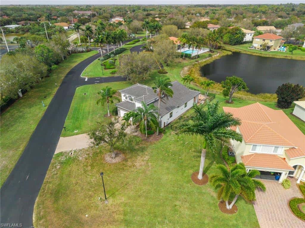 9730 Springlake Cir, Estero, photo 40