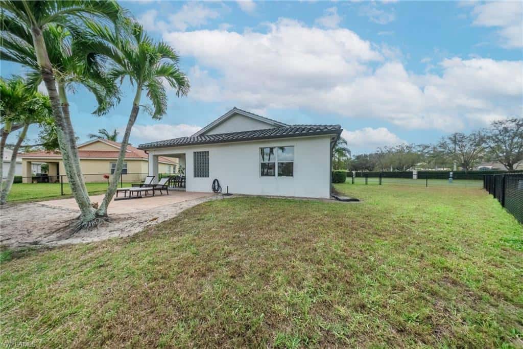 9730 Springlake Cir, Estero, photo 35