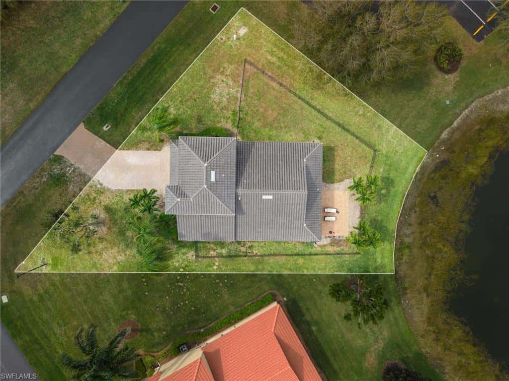 9730 Springlake Cir, Estero, photo 39