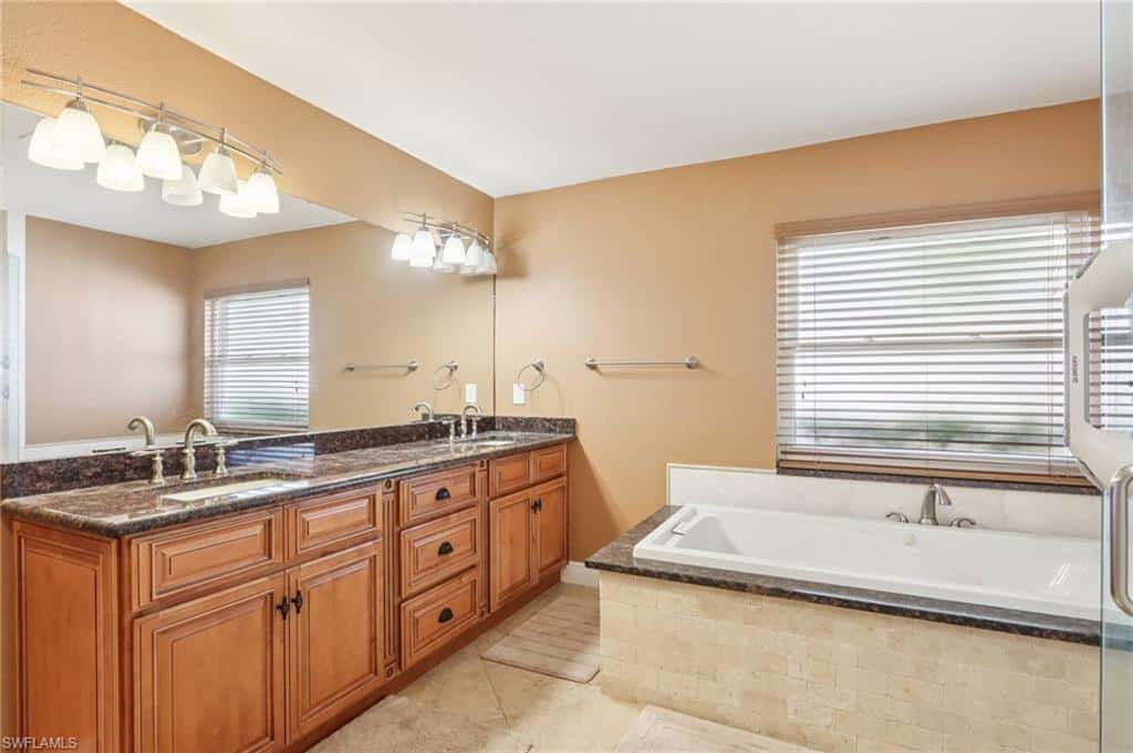 5118 Harrogate Ct, Naples, photo 20