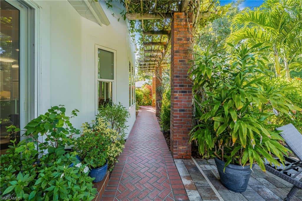13672 Pine Villa Ln, Fort Myers, photo 30