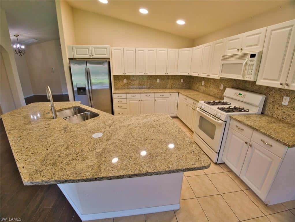 9071 Astonia Way, Estero, photo 6