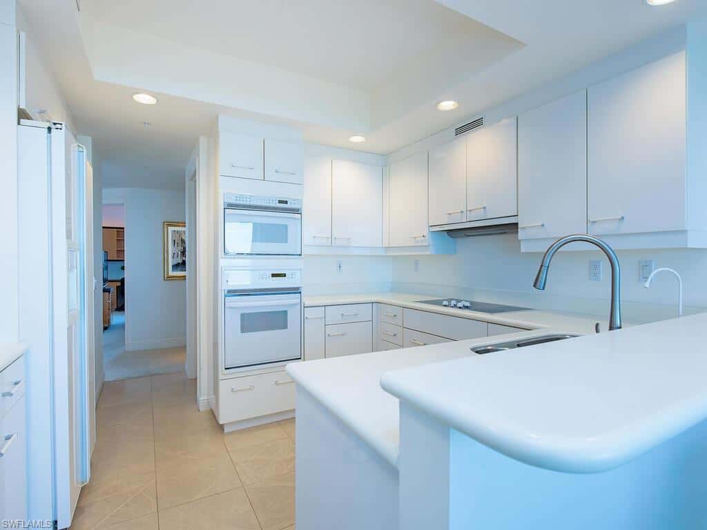 7225 Pelican Bay Blvd #1703, Naples, photo 6