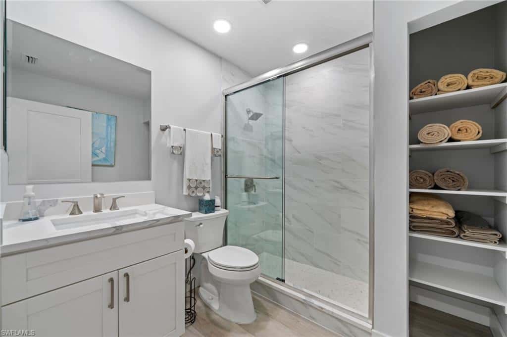 822 Gulf Pavilion Dr #201, Naples, photo 26