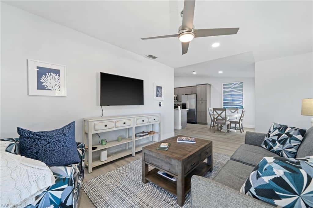 822 Gulf Pavilion Dr #201, Naples, photo 7