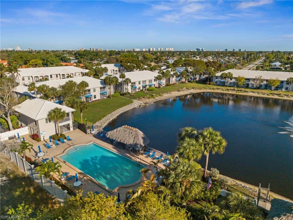822 Gulf Pavilion Dr #201, Naples, photo 32