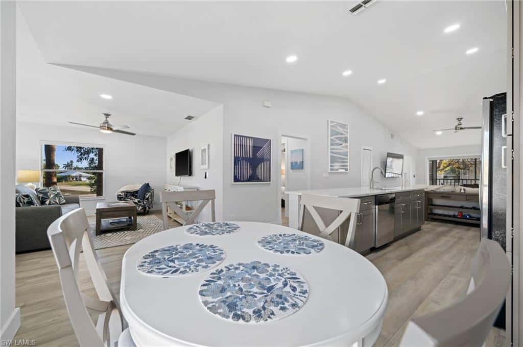 822 Gulf Pavilion Dr #201, Naples, photo 9