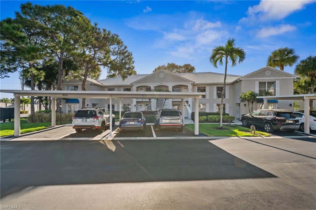 822 Gulf Pavilion Dr #201, Naples, photo 30