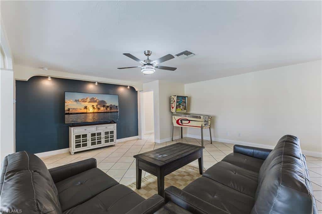 2213 4th St, Cape Coral, photo 8