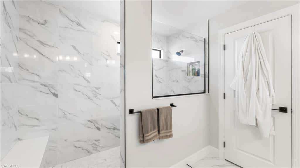 10428 Ventana Ln, Naples, photo 21