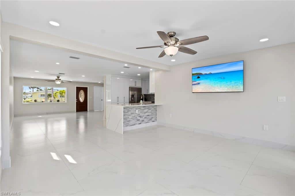 107 Albatross St, Fort Myers Beach, photo 27