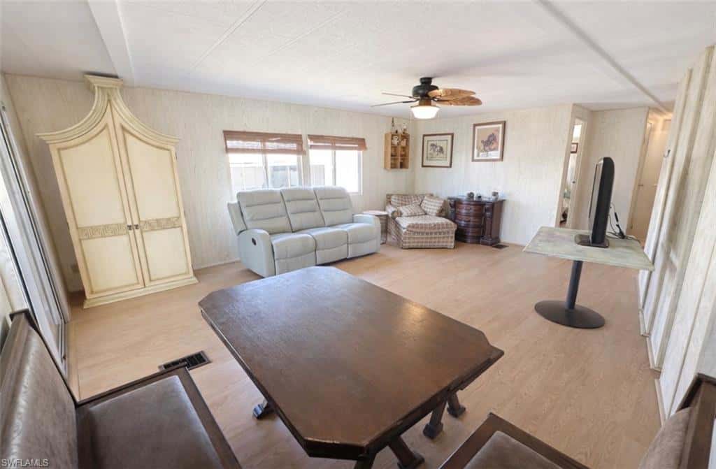 26110 Princess Ln, Bonita Springs, photo 4