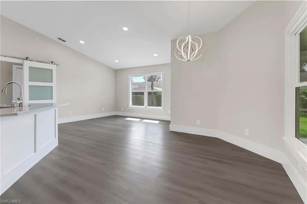 270 Madison Dr, Naples, photo 6