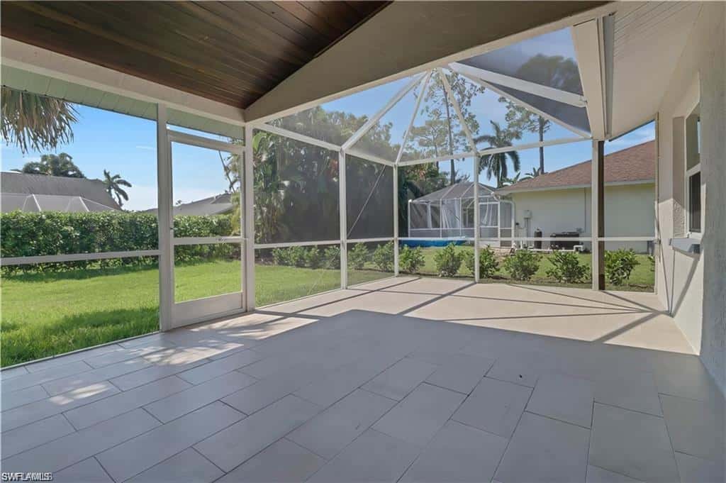 270 Madison Dr, Naples, photo 32