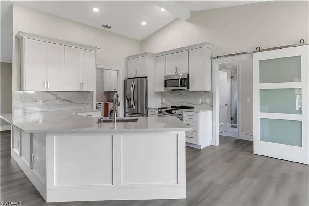 270 Madison Dr, Naples, photo 10