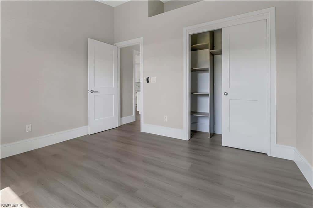 270 Madison Dr, Naples, photo 29