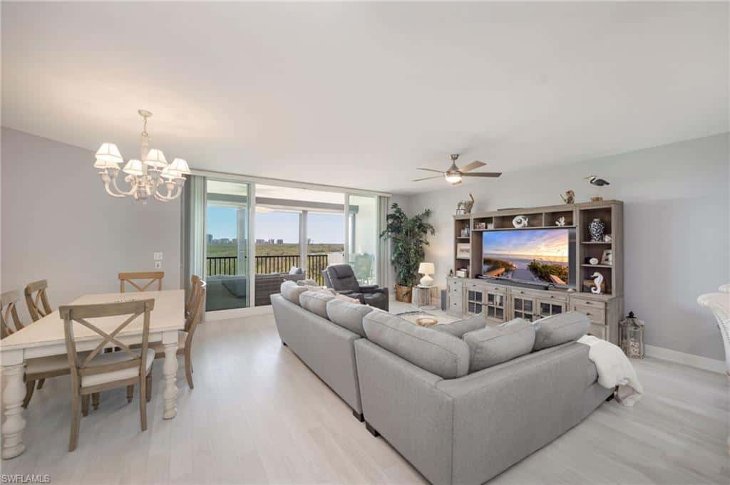 425 Cove Tower Dr #502, Naples, photo 5