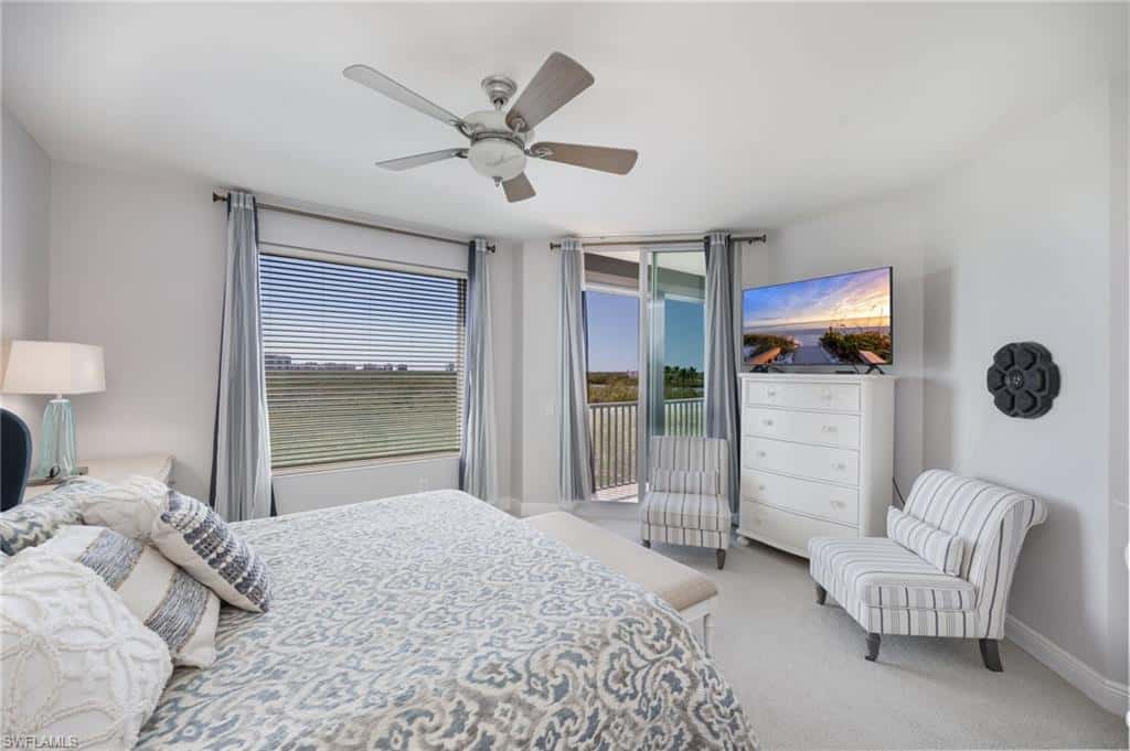 425 Cove Tower Dr #502, Naples, photo 9
