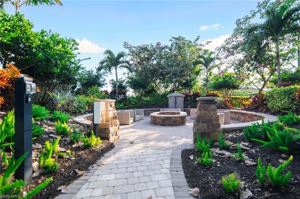 8438 Volaro Way, Naples, photo 42