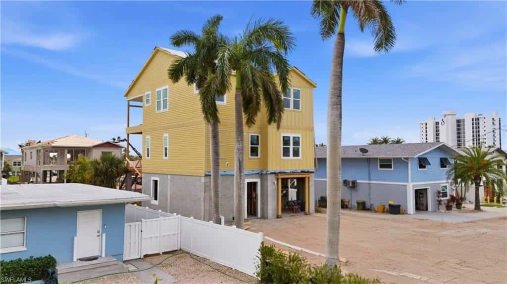140 Bahia Via, Fort Myers Beach, photo 11