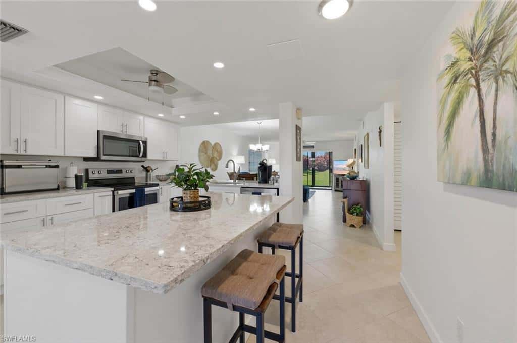 7260 Coventry Ct #405, Naples, photo 4