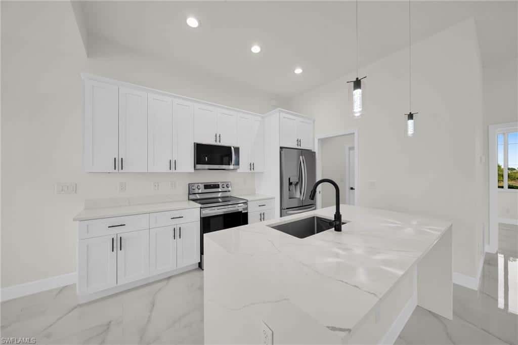2700 6th St, Cape Coral, photo 9