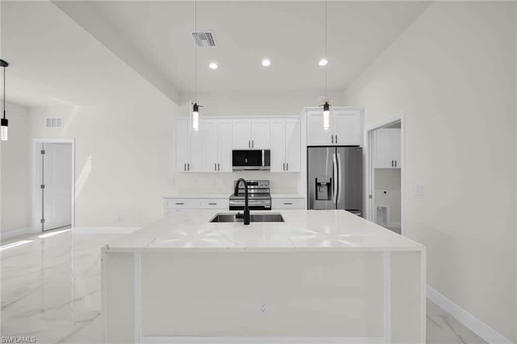 2700 6th St, Cape Coral, photo 8