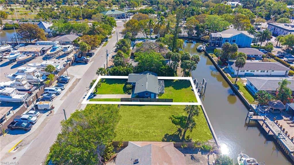 2772 Bayview Dr, Naples, photo 13