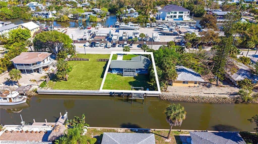 2772 Bayview Dr, Naples, photo 12