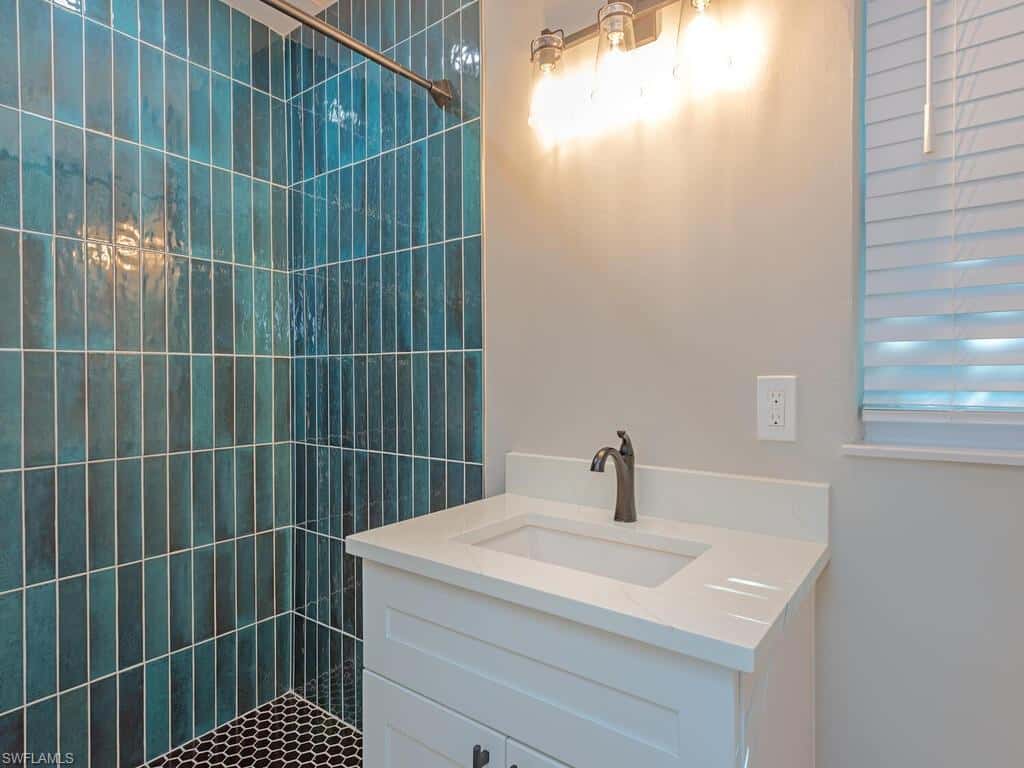 2772 Bayview Dr, Naples, photo 7