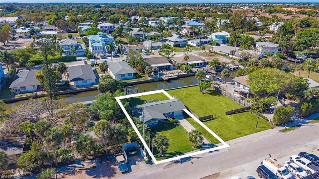 2772 Bayview Dr, Naples, photo 11