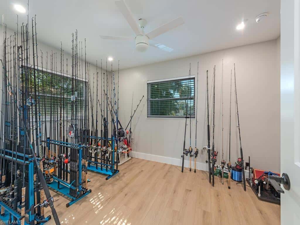 2772 Bayview Dr, Naples, photo 8