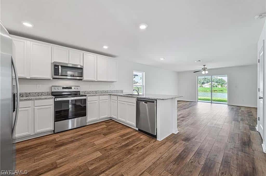 852 Franklin Ct, Immokalee, photo 4