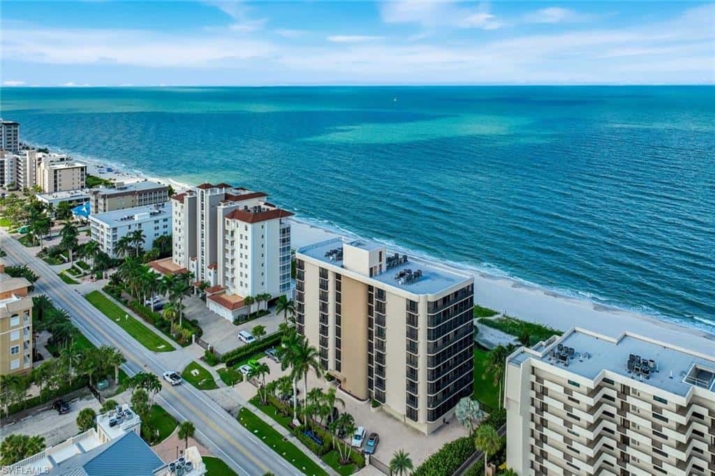 9653 Gulf Shore Dr #303, Naples, photo 47