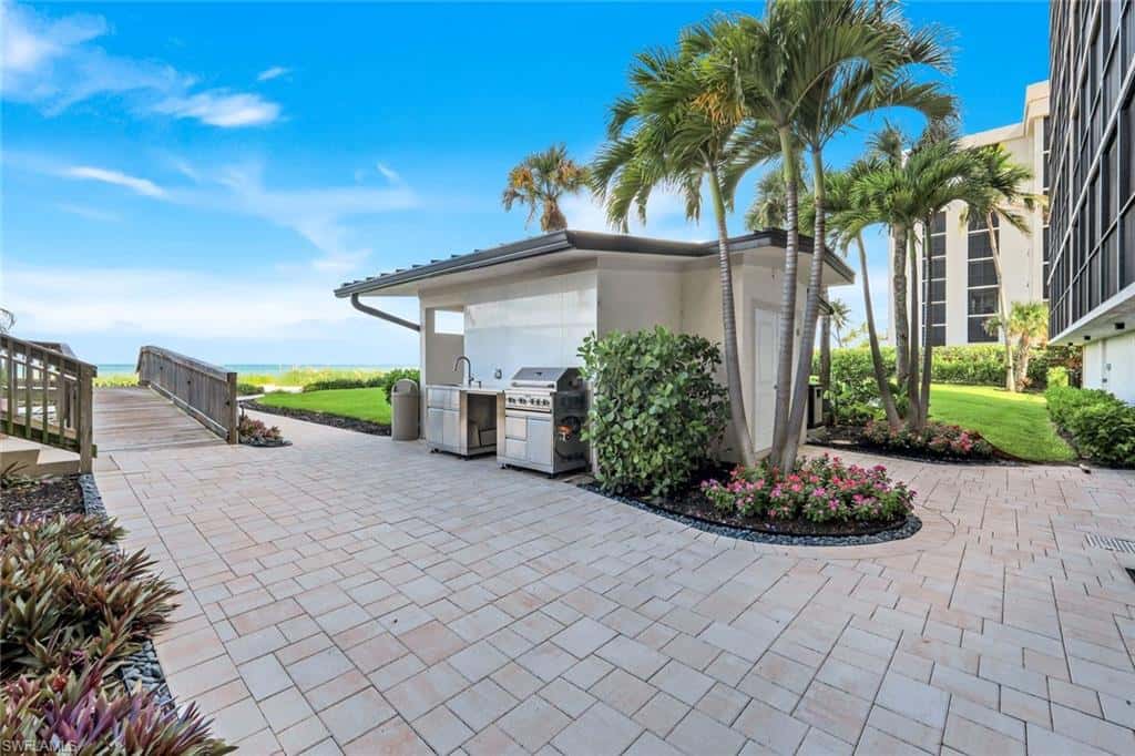9653 Gulf Shore Dr #303, Naples, photo 37