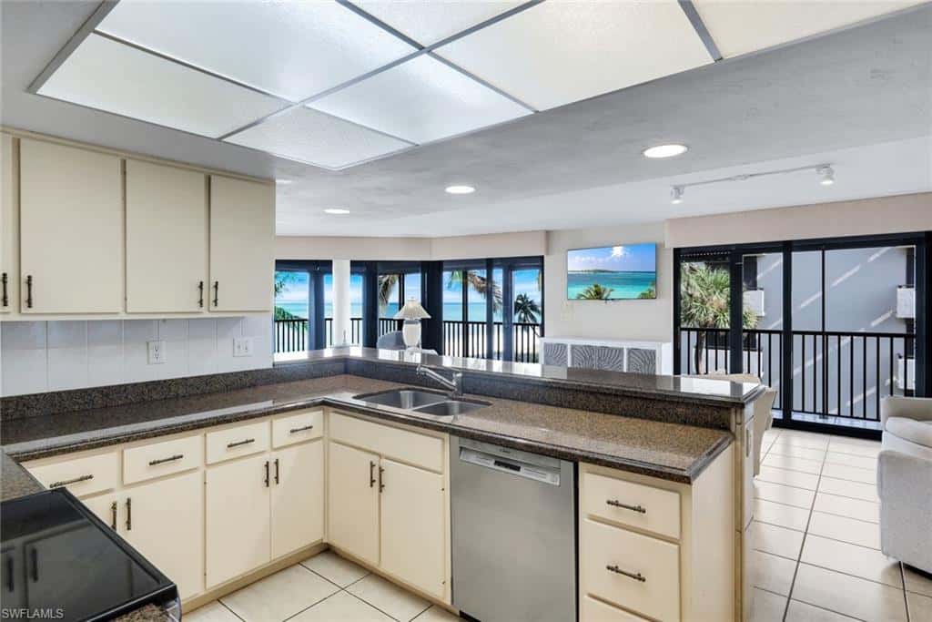 9653 Gulf Shore Dr #303, Naples, photo 15