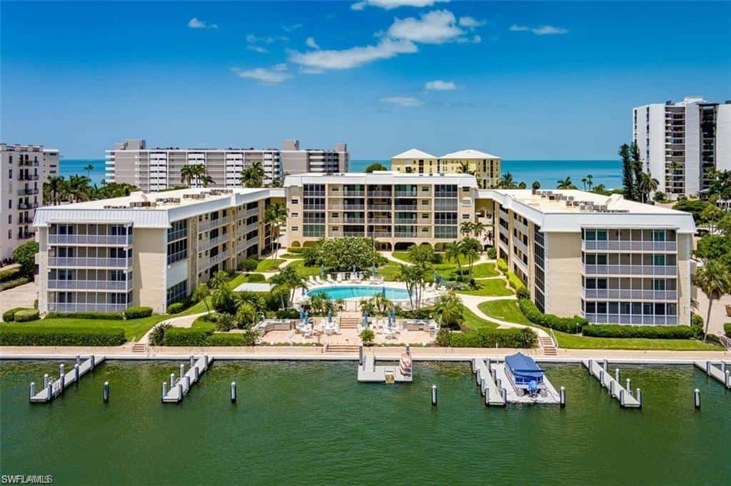 3450 Gulf Shore Blvd #305, Naples, photo 42