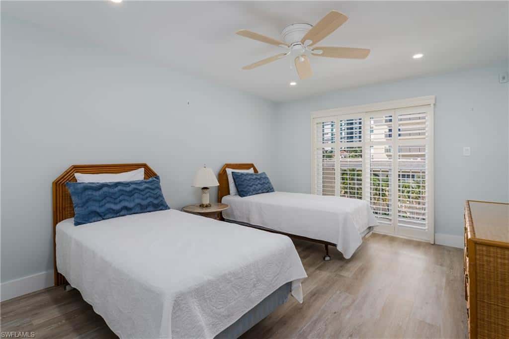 3450 Gulf Shore Blvd #305, Naples, photo 26