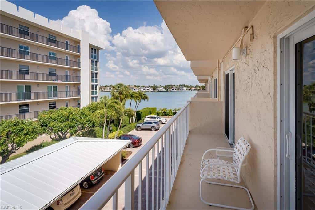 3450 Gulf Shore Blvd #305, Naples, photo 32