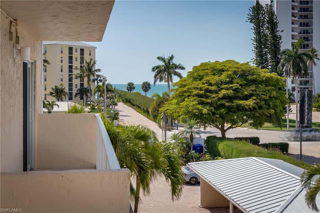 3450 Gulf Shore Blvd #305, Naples, photo 33