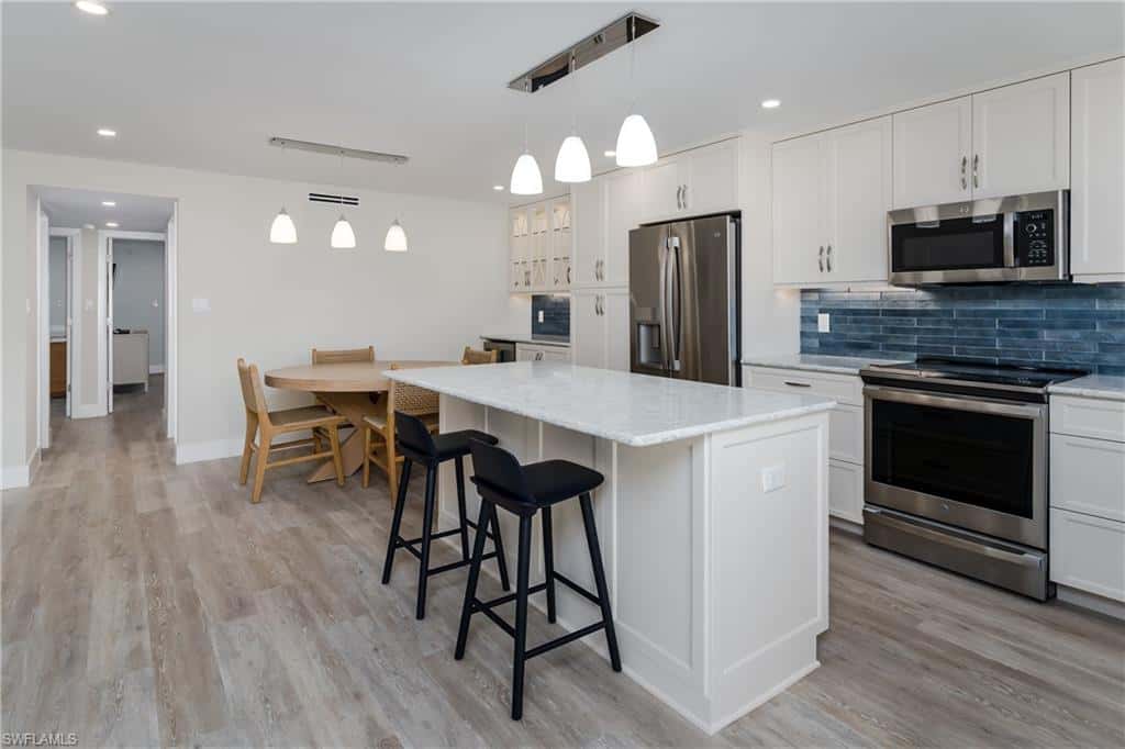 3450 Gulf Shore Blvd #305, Naples, photo 11