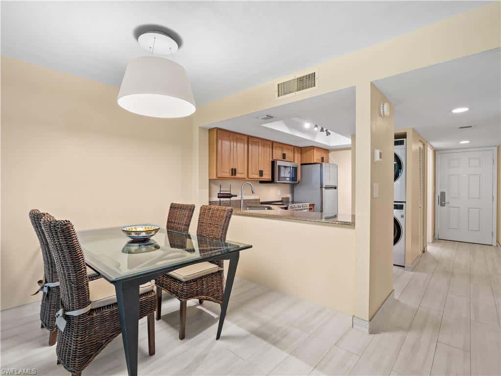 600 Neapolitan Way #127, Naples, photo 6
